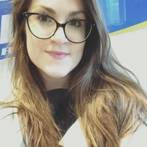 Meet your Posher, Estelle